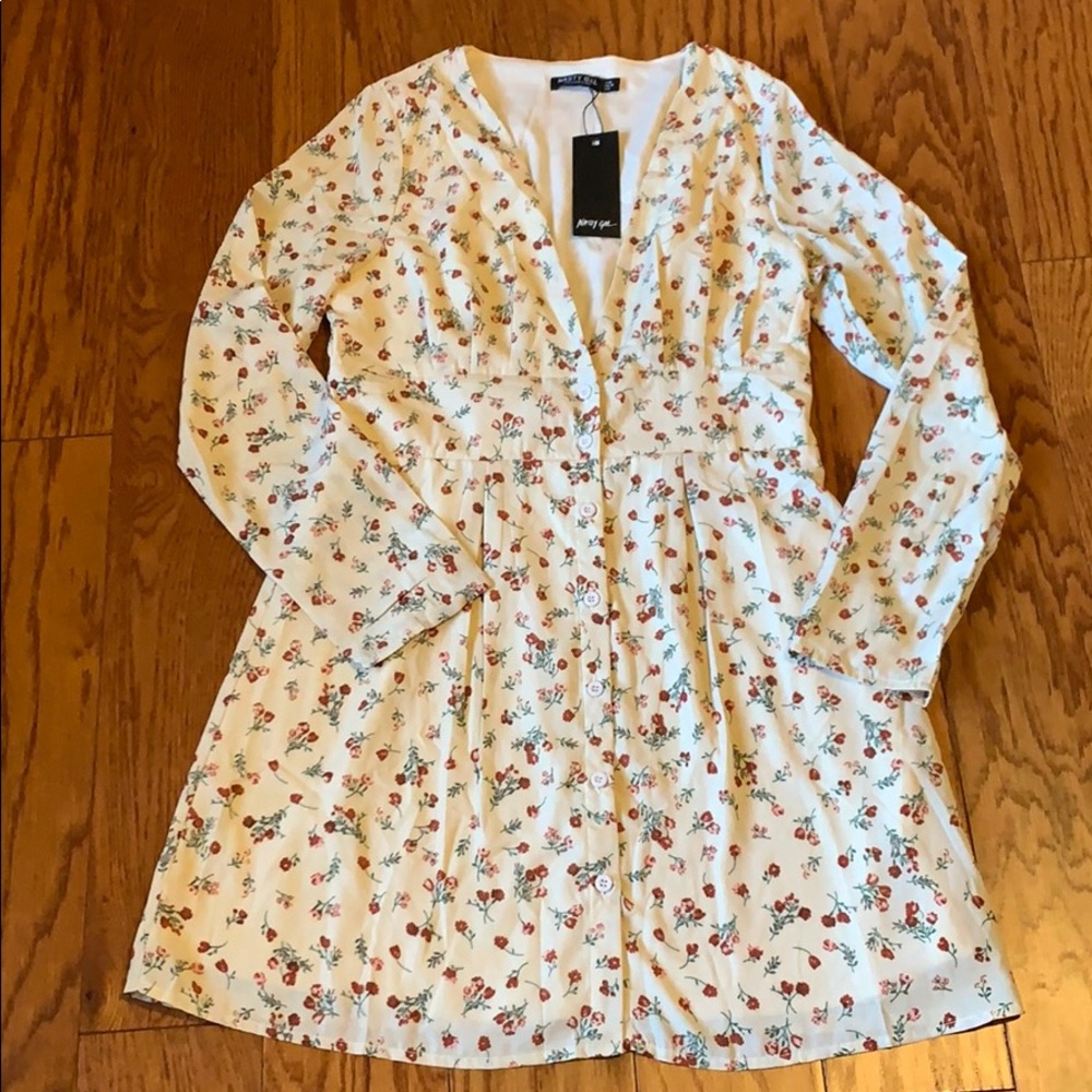 Nasty girl V-neck floral mini dress
